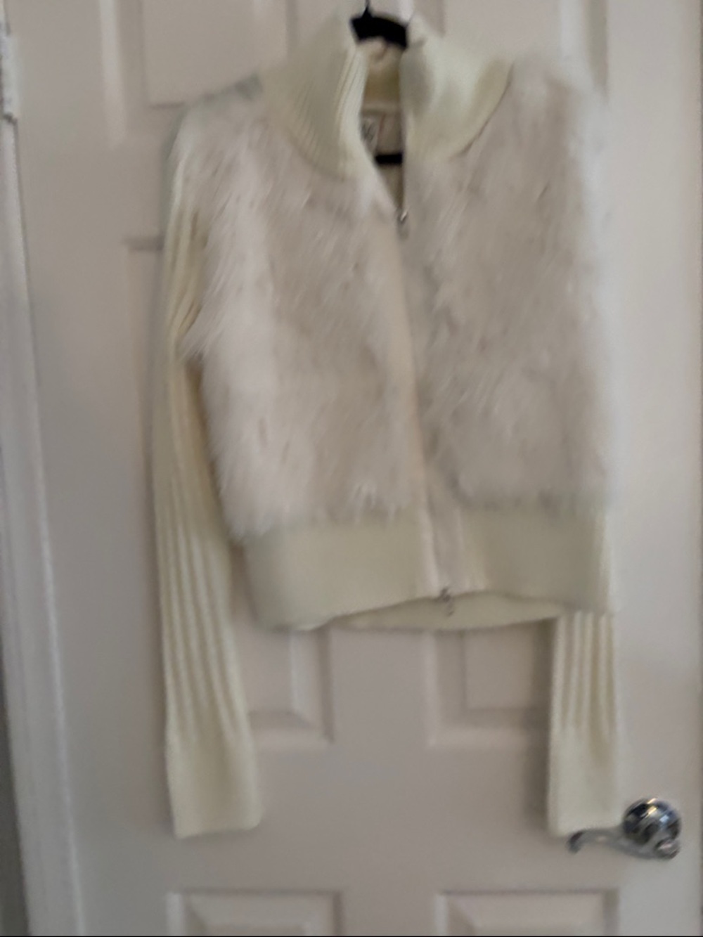 BDG urban outfitters Women's Cream Faux-Fur Trim Knit Zip Cardigan